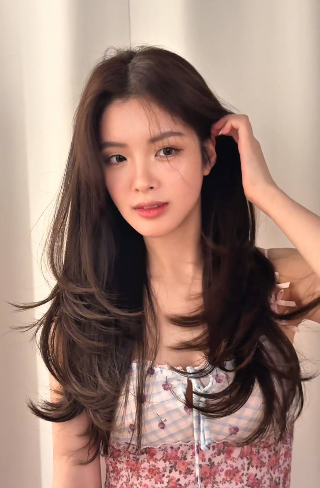 Korean women's hair style at JUNO HAIR Myeongdong hair salon (2nd Branch) — Korean Wave perm, Olaplex balayage color, signature cut · case 3